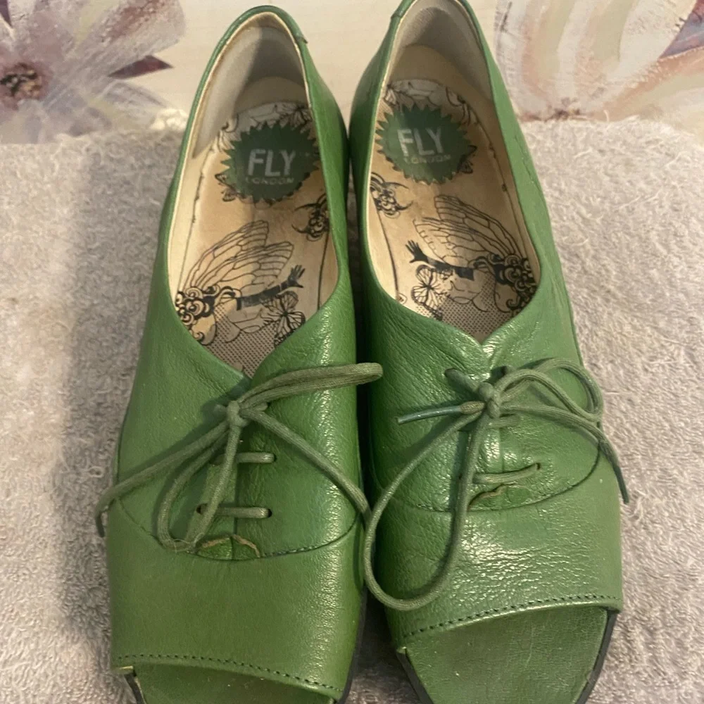 Fly London Green Wedge Shoes - Picture 3 of 5